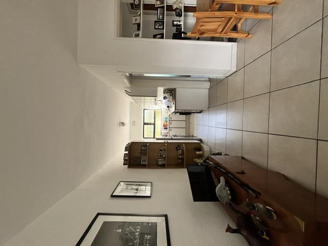 To Let 1 Bedroom Property for Rent in Kenilworth Western Cape